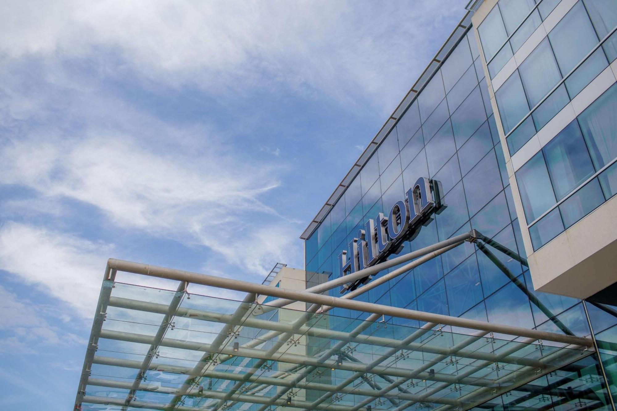 Hilton Pilar Hotel Exterior photo